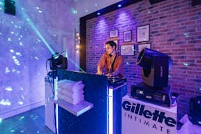 Loft sous verrière - Equiria Showroom - Image 14