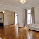 Sublime appartement haussmanien au coeur du 8�me arrondissement