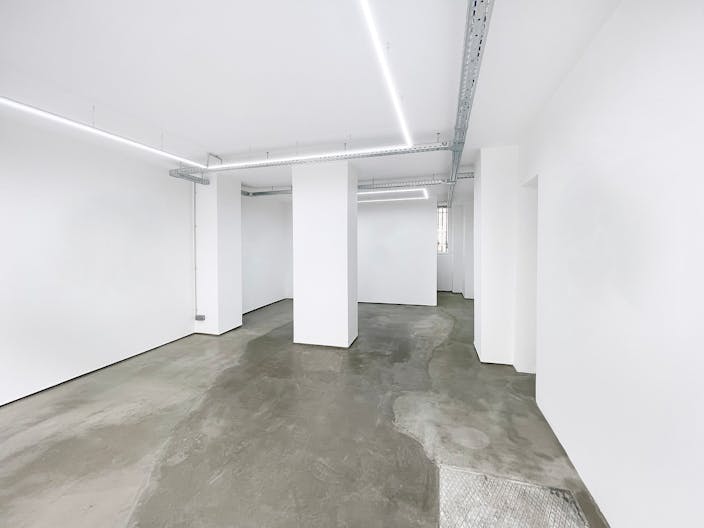 Galerie d'art au coeur du quartier du R�publique (Paris) - Image 3