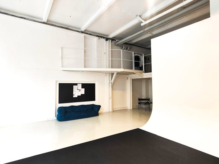 Studio de photographie/vid�o de 160 m�tres carr�s - Image 1