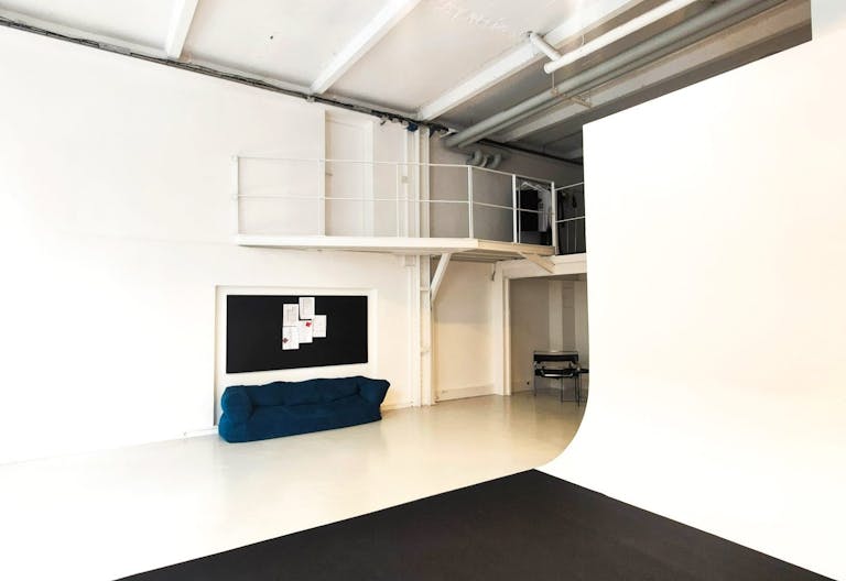 Studio de photographie/vid�o de 160 m�tres carr�s - Image 1