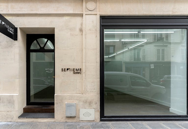 A brightly-lit gallery space near Saint-Germain-des-Prés - Image 0