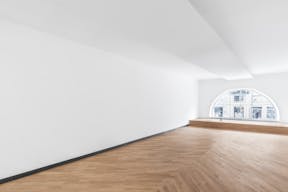 PERFECT FOR POP UP, SHOWROOM, EXHIBITION, FASHION SHOW - Image 11