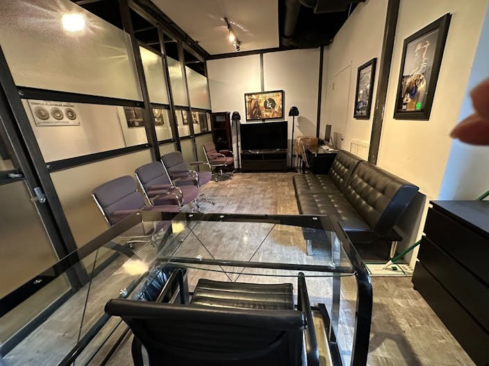 Private office ready to rent at high-end recording studio - Image 3