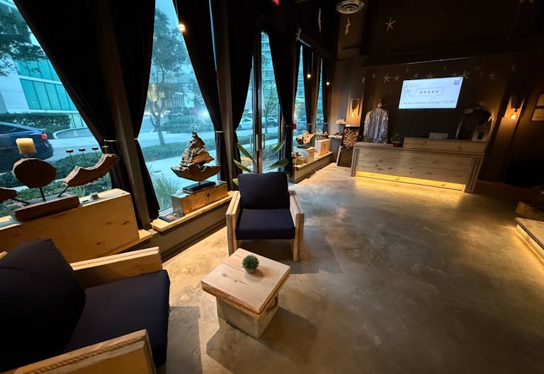 Loft Style Boutique - Image 3