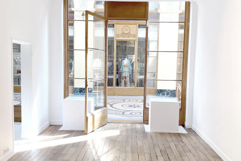 Arcade au cœur de l'un des plus beaux passages parisiens - Image 0