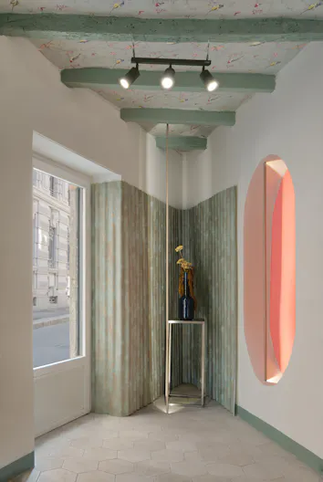 Spazio nel cuore di Milano con finiture ricercate, ideale per temporary shop, pop-up ed eventi - Image 3