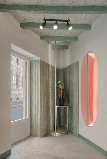 Spazio nel cuore di Milano con finiture ricercate, ideale per temporary shop, pop-up ed eventi - Image 3