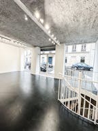 Spacious Gallery Space in the Haut Marais - Image 3