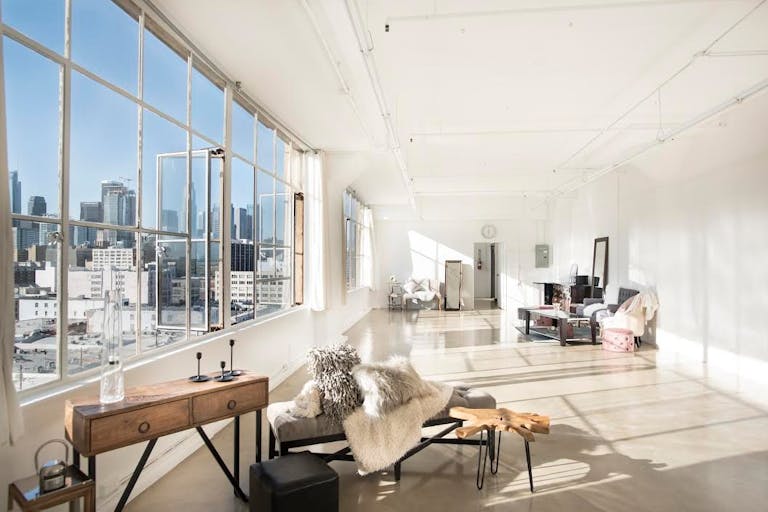 DTLA Skyline View Studio in Fashion District - Image 0