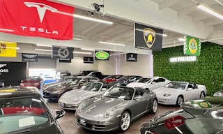 Luxury Car Dealership in Warehouse Space - Image 7