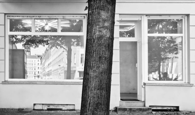 LIZZN Showroom & Gallery Space on Torstrasse - Image 4