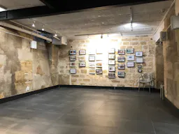 Central Paris Showroom next to Louis Vuitton HQ near Marais - Image 4