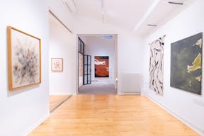 Espace atypique avec cour privative � R�publique / Canal Saint-Martin - Image 9