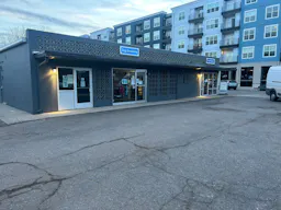 Great Downtown Retail /Office space available - Image 4