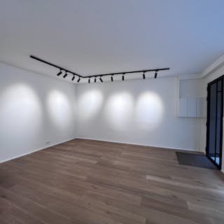 Perfect showroom on Rue Charlot - Image 3