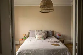 Appartement Parisien Design Contemporain - Image 12