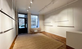 Magnifique Showroom rue Saint-Claude dans le Marais - Image 3