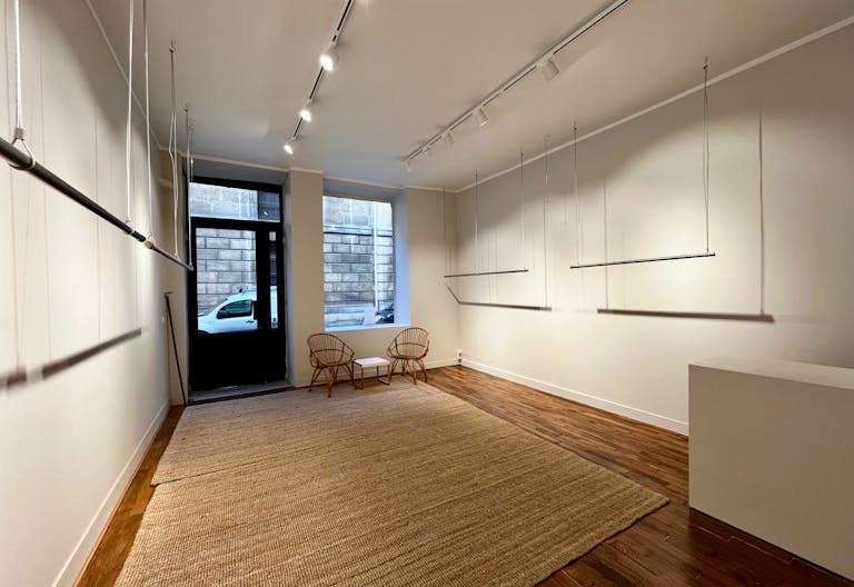 Magnifique Showroom rue Saint-Claude dans le Marais - Image 3