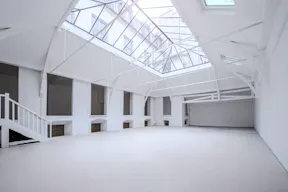 Une galérie idéale pour showroom / Fitting / Pop Up store / Galerie d'Art et défilé  - Image 0