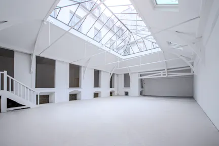 Une galérie idéale pour showroom / Fitting / Pop Up store / Galerie d'Art et défilé - Image 0