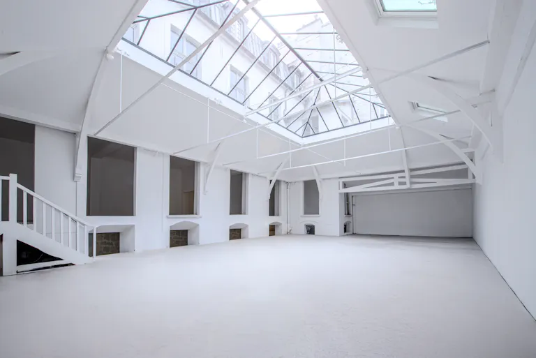 Une galérie idéale pour showroom / Fitting / Pop Up store / Galerie d'Art et défilé  - Image 0