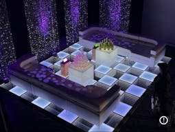 Vibrant Photo Studio in West Vegas - Image 10