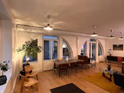 Jolie boutique avec deco soign�e et mobilier sympa a louer - Image 0