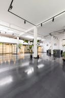 Super cool 280 sqm space in fondazione prada area - Image 11