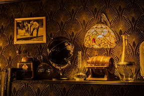 Retour dans le temps dans un magnifique Bar priv� - Image 7