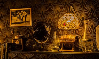 Retour dans le temps dans un magnifique Bar priv� - Image 7