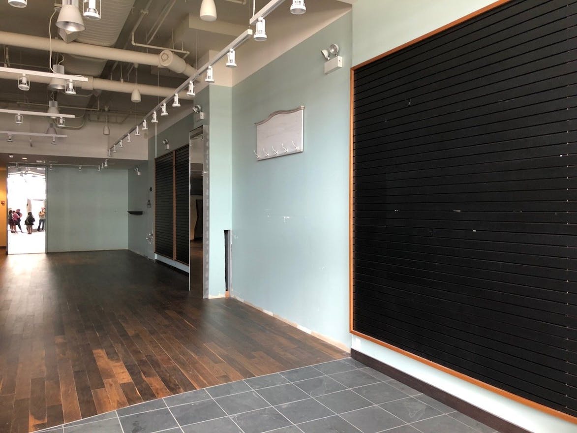Retail Space in South Loop - Image 1
