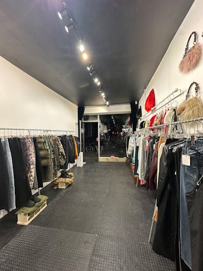 Espace pop up , très fréquenté et très bien situé - Image 1