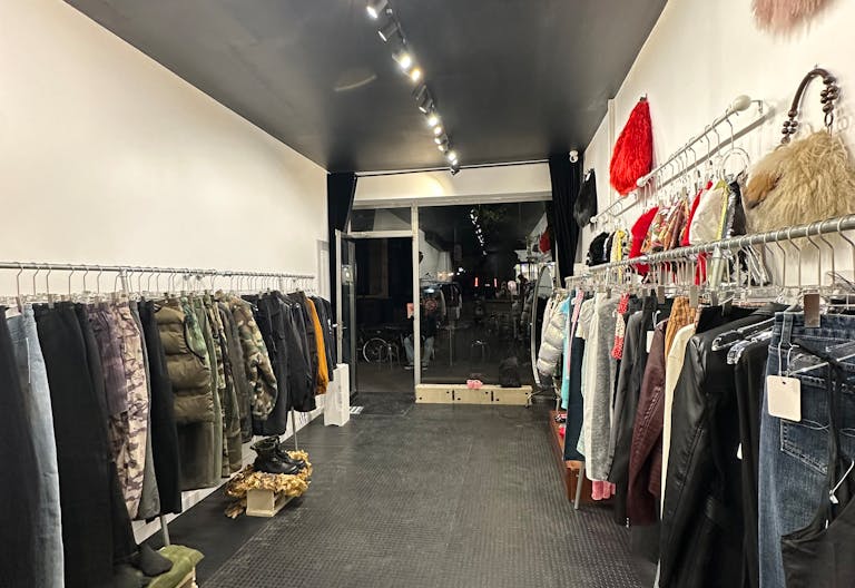 Espace pop up , très fréquenté et très bien situé - Image 1