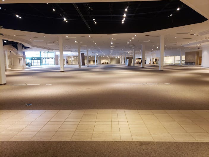 Minimal yet elegant space - NE Grand Rapids Retail Space - Image 0