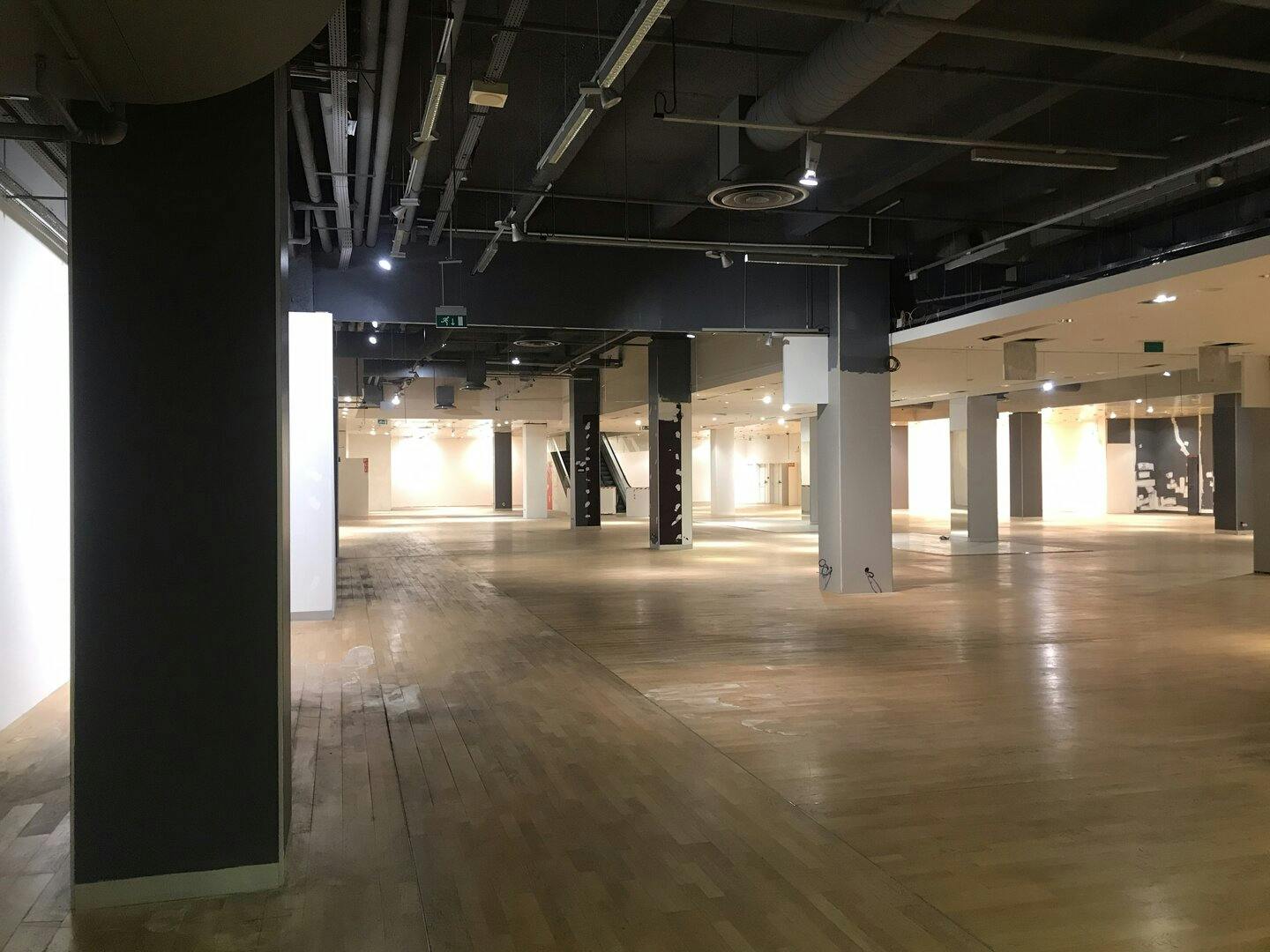 Unique 9,000 sqm Former Shopping Mall in Paris 15th