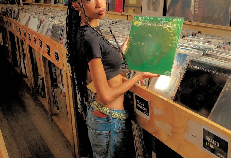 Store Stage at Nivessa Pico (store remains open) - Image 3