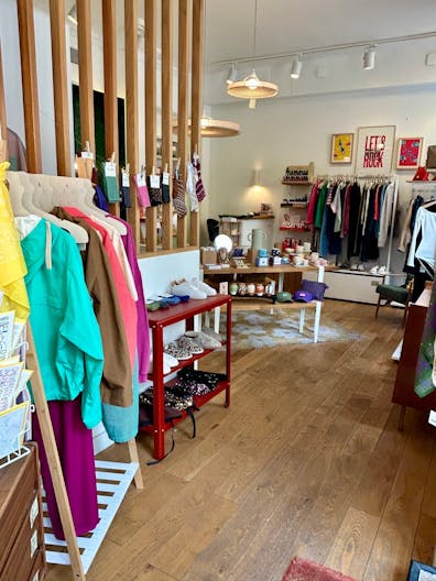 Boutique chaleureuse � louer � Paris 9e (Pigalle / Saint-Georges) - Image 2