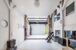 Showroom in le Haut-Marais - Image 5