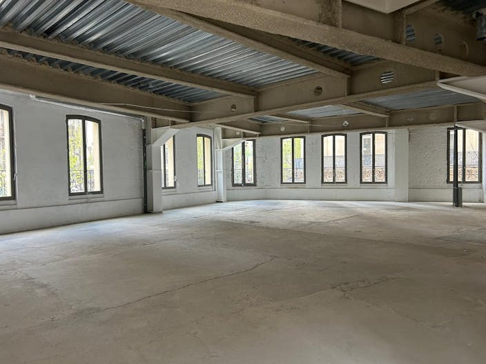 Unique space Boulevard haussmann Paris - Image 1