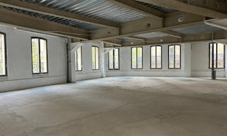 Unique space Boulevard haussmann Paris - Image 1