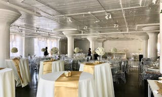 Showroom Space in Fashion District - Image 13