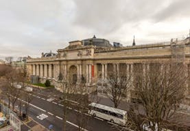 Haussmann Style Apartment / Showroom - Paris 8th - Near Palais de la D�couverte - Image 0