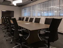 Unique 40,000 square-foot venue - Image 8