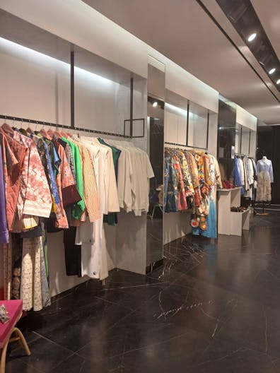 Perfect pop up store in Paris XVI - Image 3