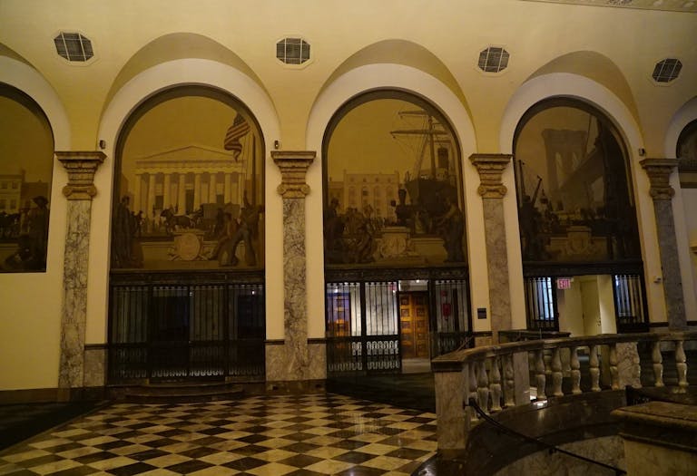 Beautiful Wall Street Space - Image 2