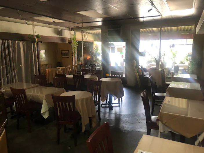 Event and patio space in Pico-Robertson - Image 1