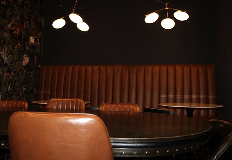 Moody Speak Easy - Image 4