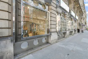 Amazing Award Winning Showroom - Image 5