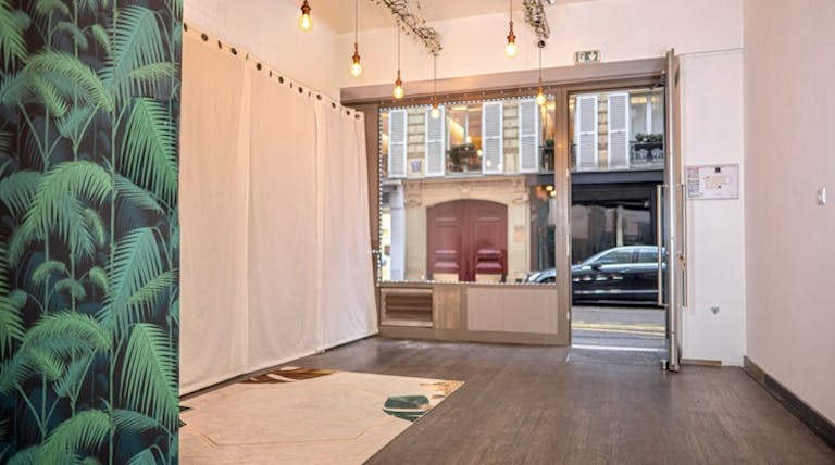 Jean Mermoz Pop Up Boutique - Image 1